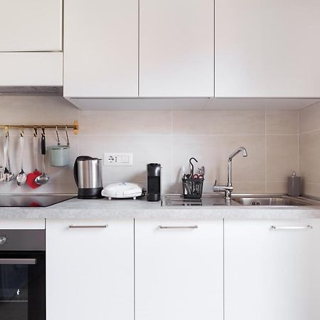 Elegant Flat In Milan, Wi-Fi E Netflix! Apartman Kültér fotó